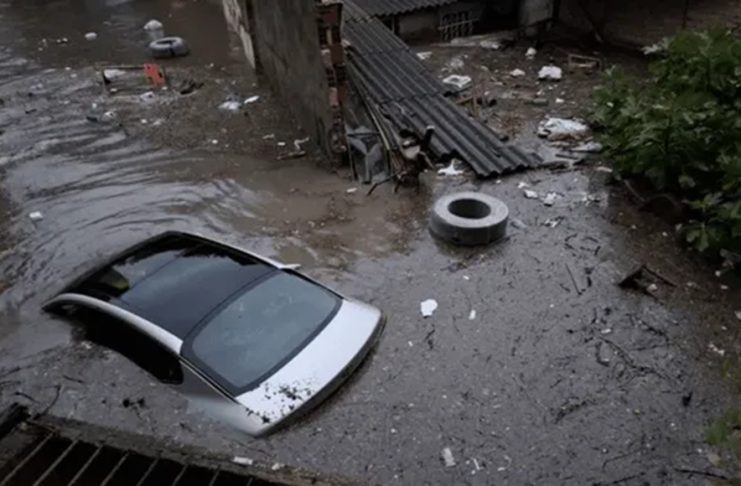 بارش شدید باران و سیل ناشی از «النینو» در چند استان ایران؛ تردید درباره آمادگی دستگاههای اجرایی