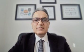 گفتگو با الن بستاکیان، مشاور «پروژه شکوفایی ایران»؛ کارمندان و نظامیان چگونه به صف مردم میآیند؟